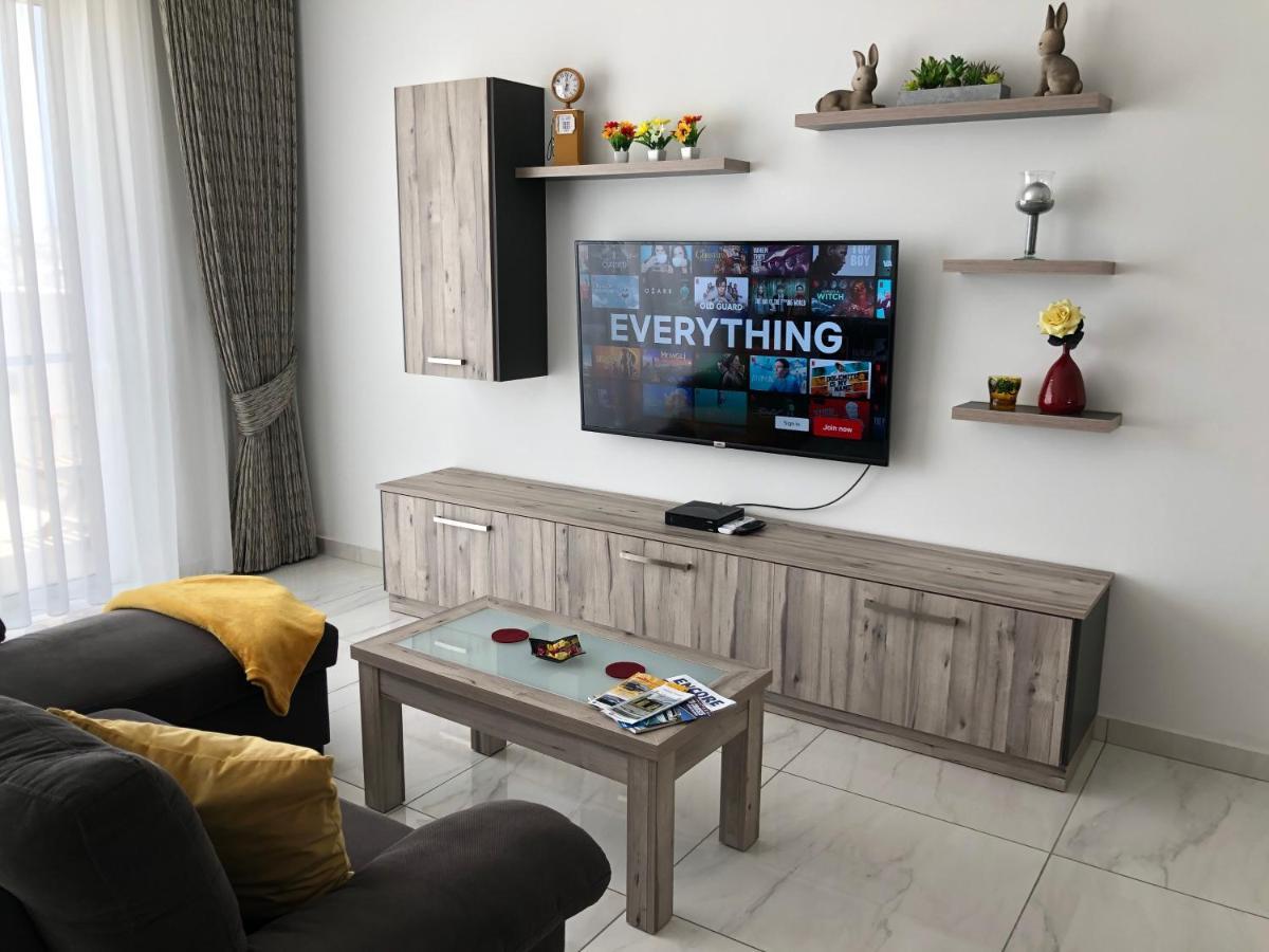 Penthouse In Marsaxlokk With Panoramic Views: 3 Bedrooms, 2 Baths Esterno foto