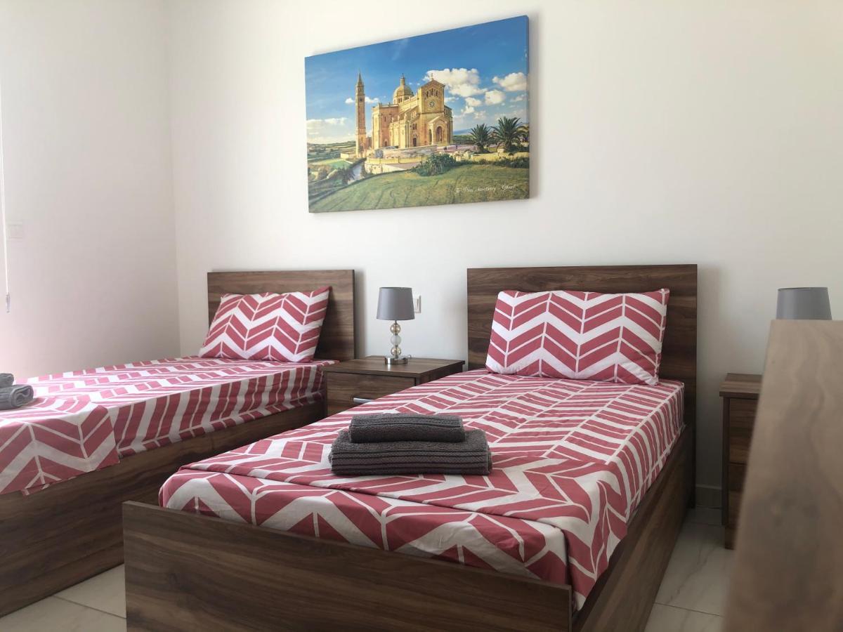 Penthouse In Marsaxlokk With Panoramic Views: 3 Bedrooms, 2 Baths Esterno foto